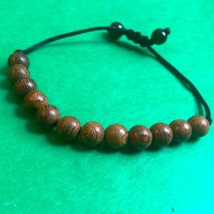 Brandnew Wooden beaded bracelet